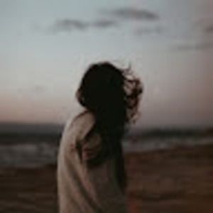 Meet your Posher, Danai